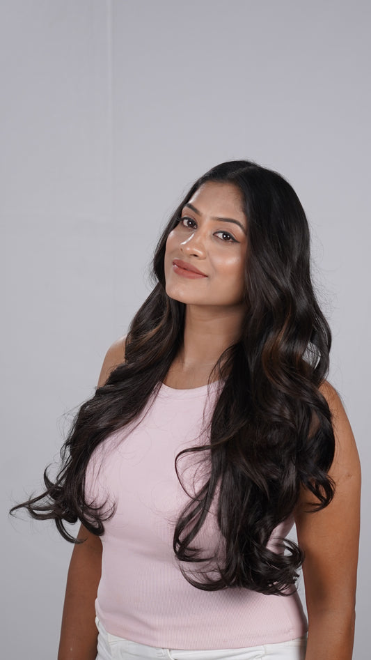 Model with Natural Wavy Quick Volume extension blending seamlessly